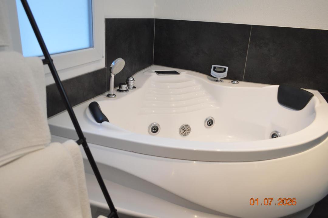Photo of Bathroom in Gross