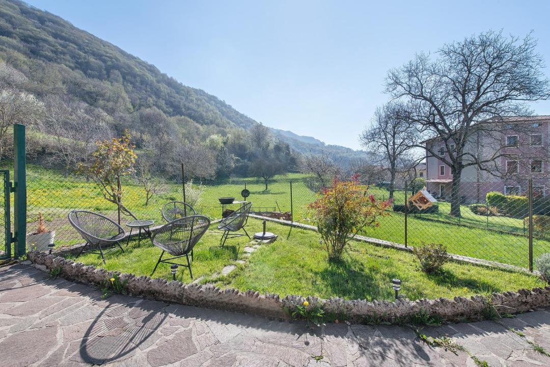 Photo of Others in Arveaco