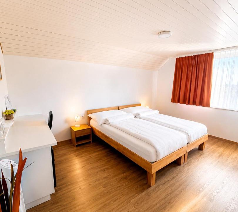 Photo of Bedroom in Jona