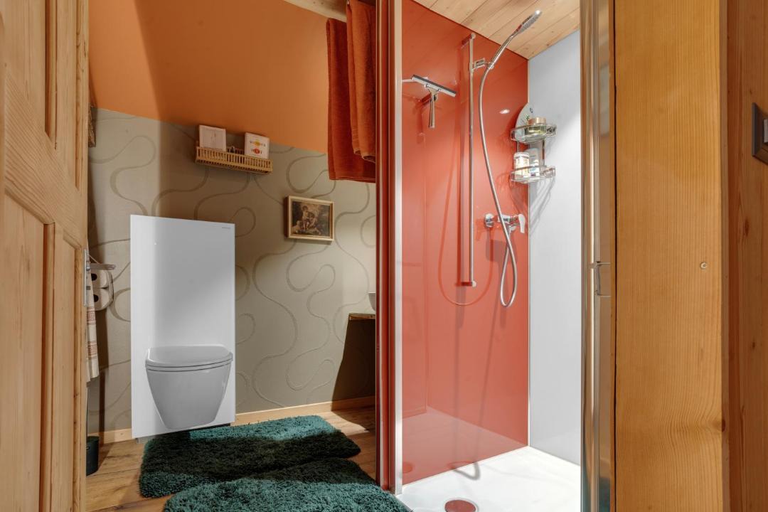 Photo of Others in Einigen