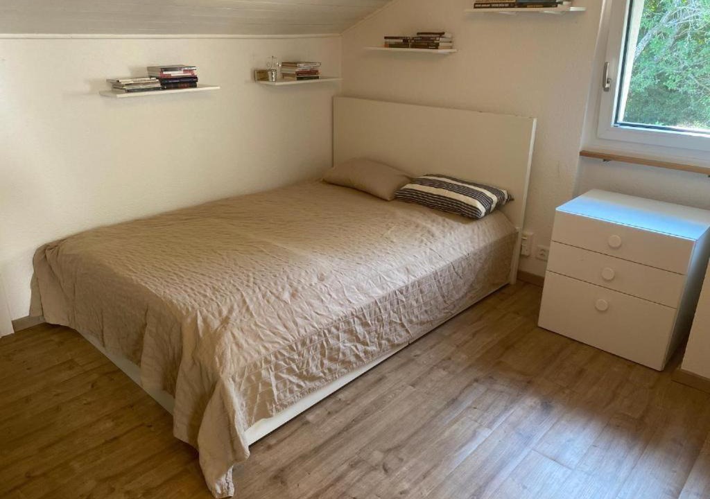 Photo of Bedroom in Engollon