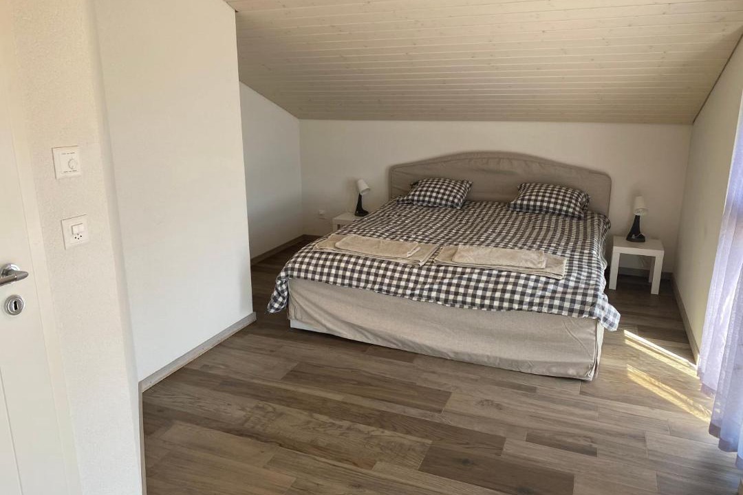 Photo of Bedroom in Engollon
