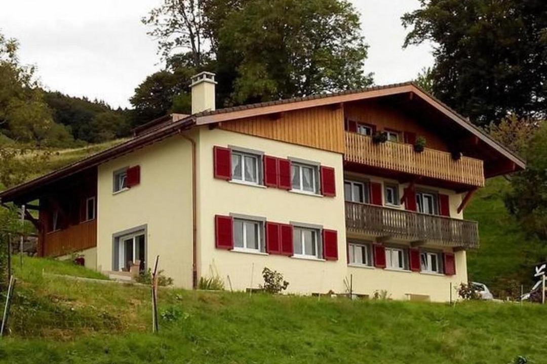 Photo of Others in Chardonne