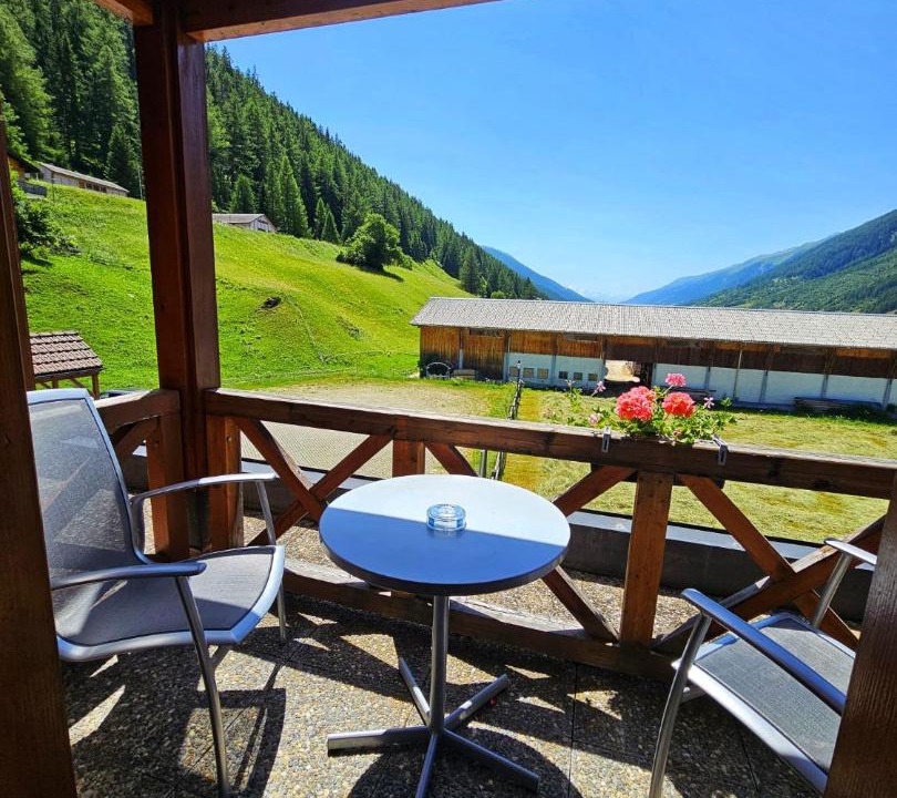 Photo of Others in Oberwald