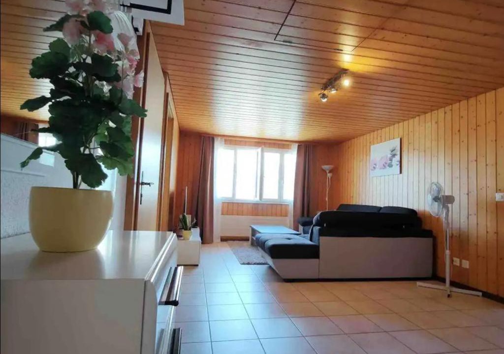 Photo of Others in Einigen