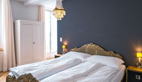 Romantic Room, Balcony