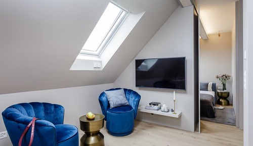 1 Bedroom Apartment Junior