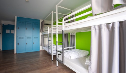 Shared Dormitory, Women only, Shared Bathroom