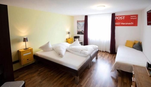 Triple Room, Non Smoking, Private Bathroom