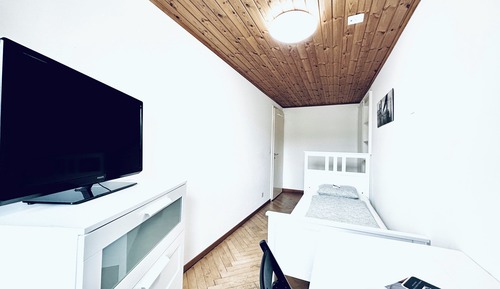 Einzelzimmer mit Allgemeinbad Smalll