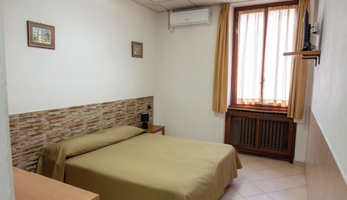Basic Double Room