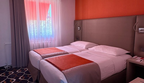 Junior Room, 2 Twin Beds