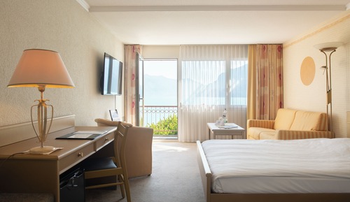 Superior Twin Room, Balcony, Lake View