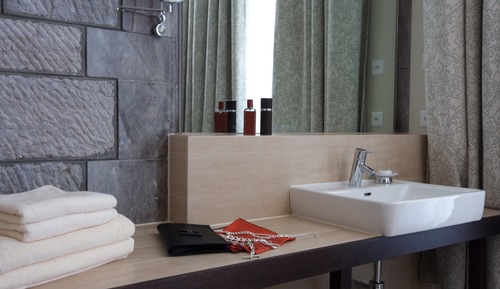 Deluxe Room, 1 Queen Bed, City View