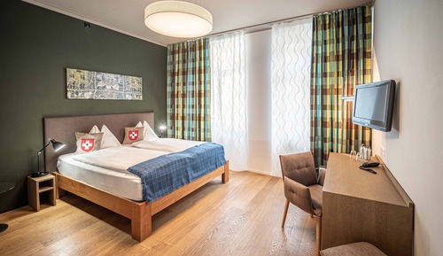 Comfort Room, 1 Queen Bed, Non Smoking