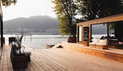 Villa - Beach Front