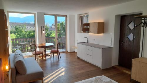 One-Bedroom Apartment with Balcony