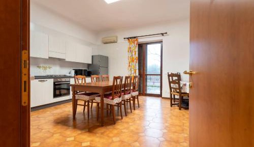 Four-Bedroom Apartment with Balcony 