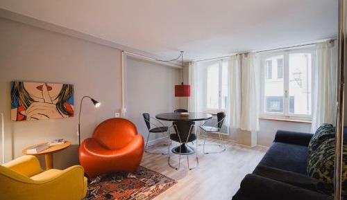One-Bedroom Apartment