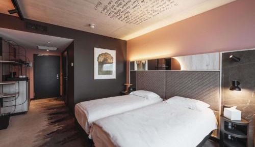 Classic Twin Room