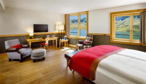 Superior Lake View Room - in family friendly Lago Lodge