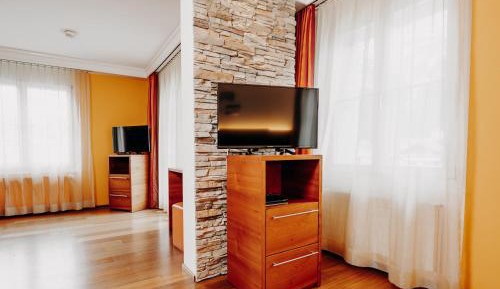Junior Suite with Balcony and Mountain View
