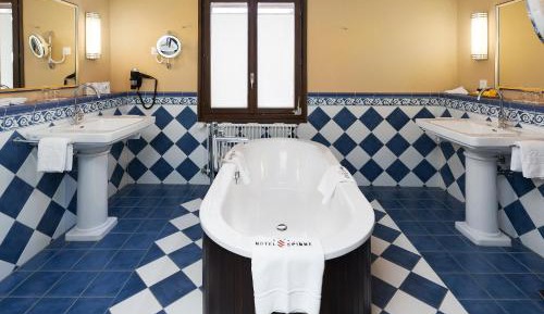 Jungfrau Suite