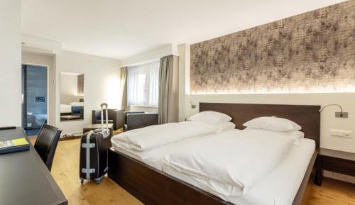 Superior Double King Size Room with Air Conditioning