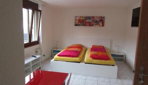 Apartment (1-2 Adults)