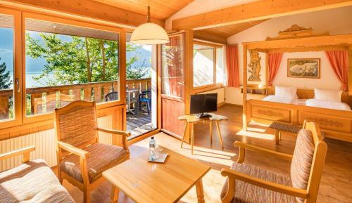 Premium Family Room with Hotpot