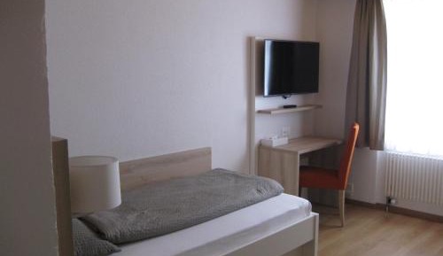 Single Room with Shared Shower and Toilet - Separate Building