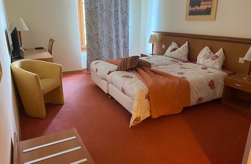 Gilly Hotel | Auberge Communale