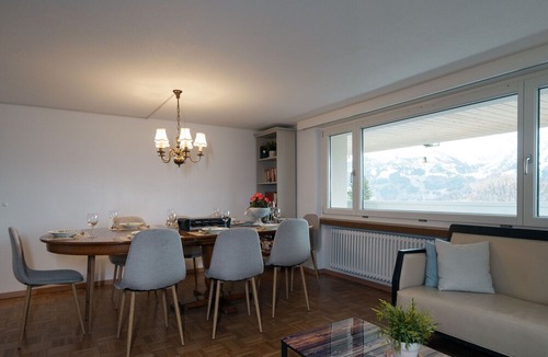 Amden Apartment | Beautiful apartment for 8 guests with WIFI, A/C, TV, balcony, pets allowed and parking