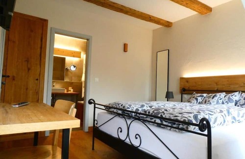 Romont Hostel | Hôtel St-Georges Romont