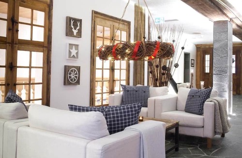 Engelberg House | SPANNORT Your Family Home with Common Kitchen and Self Check-in