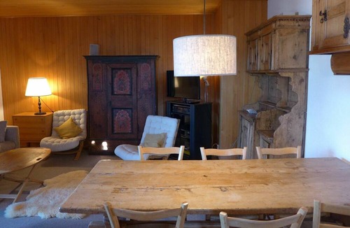 Villars-sur-Ollon Apartment | Cosy apartment for 6 guests with WIFI, TV, balcony, pets allowed and parking