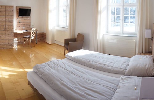 Metzerlen Hotel | Klosterhotel Kreuz