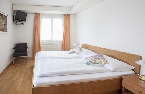 Daellikon Hotel | Zur Au Hotel