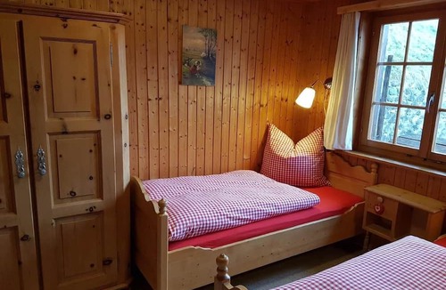 Kublis Ski Chalet | Holiday home Stutz house part right