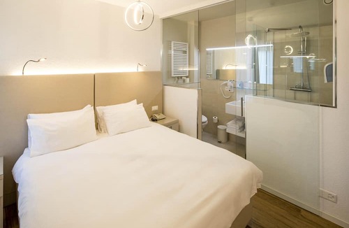 Bissone Hotel | Hotel Campione