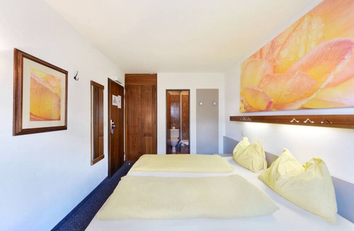Brig Hotel | Schlosshotel - Self Check-In Hotel am Schlosspark