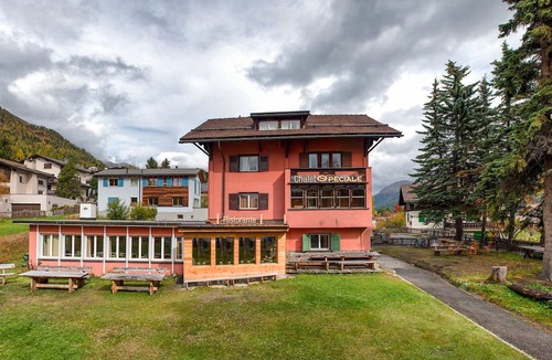 Celerina-Schlarigna Hostel | Chalet Speciale - Hostel