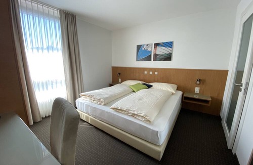 Emmen Hotel | Businesshotel LUX