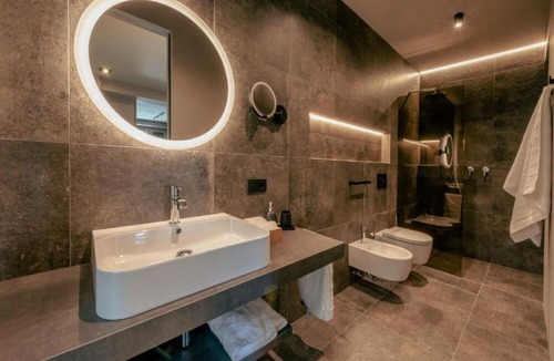 Merano Apartment | La Libella Suite #5 mit Privater Panoramaterrasse Adults Only