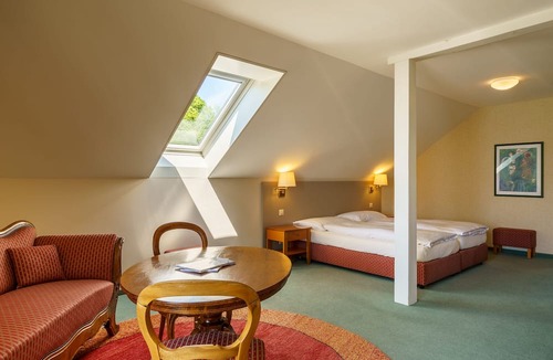 Hilterfingen Hotel | Hotel Restaurant Schönbühl