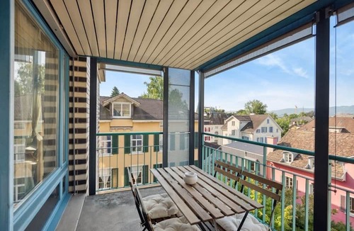 Hottingen Apartment | Zurich City Life: Your Apartment Awaits!