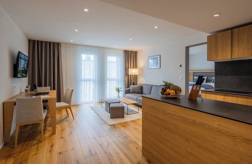 Dottingen Hotel | La Maison Suisse - Döttingen