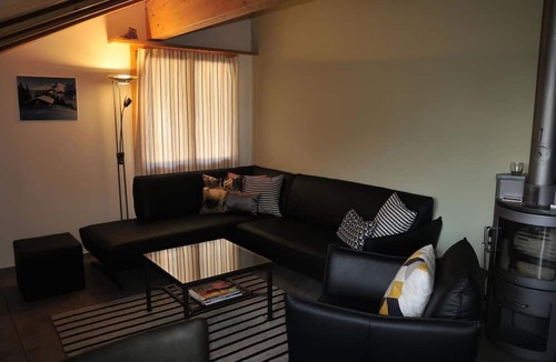Adelboden Apartment | Lovely apartment for 5 people with WIFI, TV and balcony