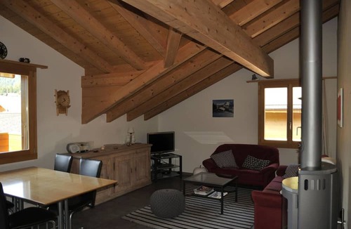 Adelboden Apartment | Lovely apartment for 5 people with WIFI, TV and balcony