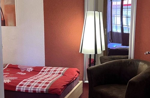Saanen Apartment | Cosy apartment for 6 people with WIFI, TV, balcony and pets allowed